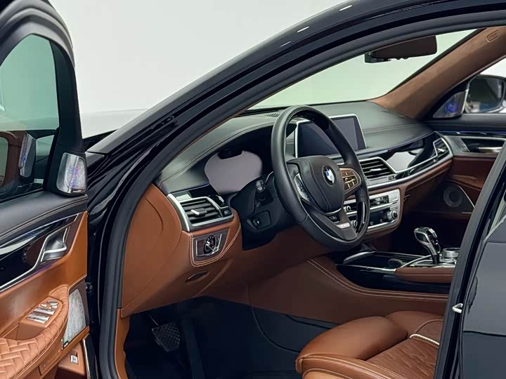 BMW 7-Series 2019 750 Li x Drive V 8 — фото 9