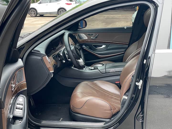 Mercedes-Benz S-Class 2015 AMG S 63 L 4 MATIC — фото 4