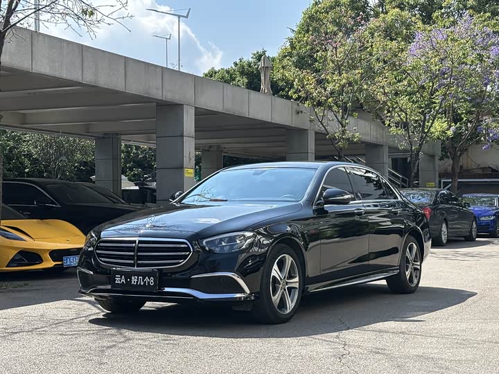 Mercedes-Benz E-Class 2018 E 200 L Sport — фото 1