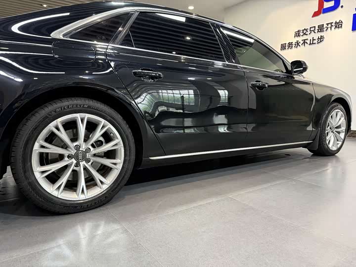 Audi A8 2014 A 8 L 45 TFSI quattro Luxury — фото 40