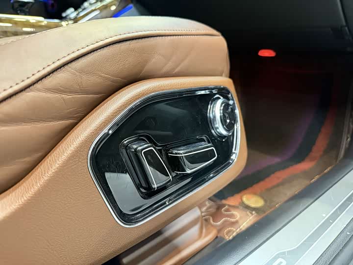 Audi A8 2014 A 8 L 45 TFSI quattro Luxury — фото 37