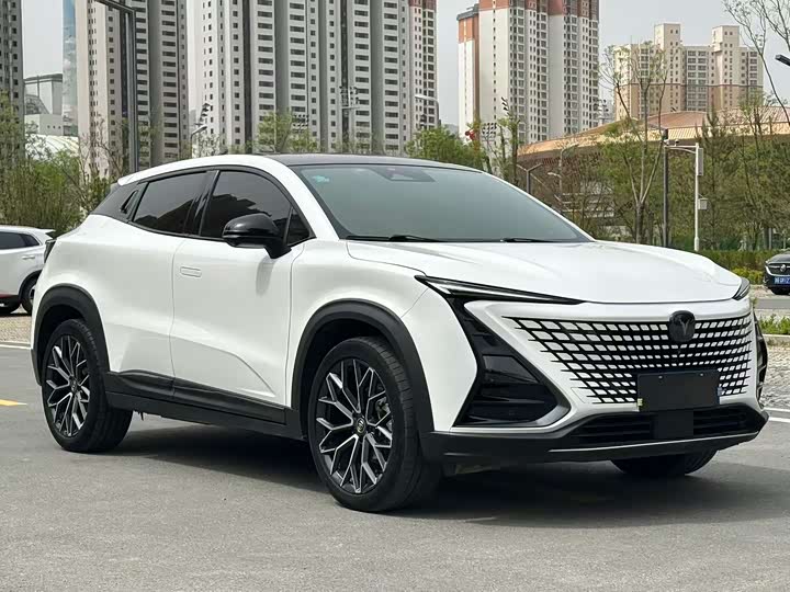 Changan UNI-T 2022 1.5 T Premium — фото 3