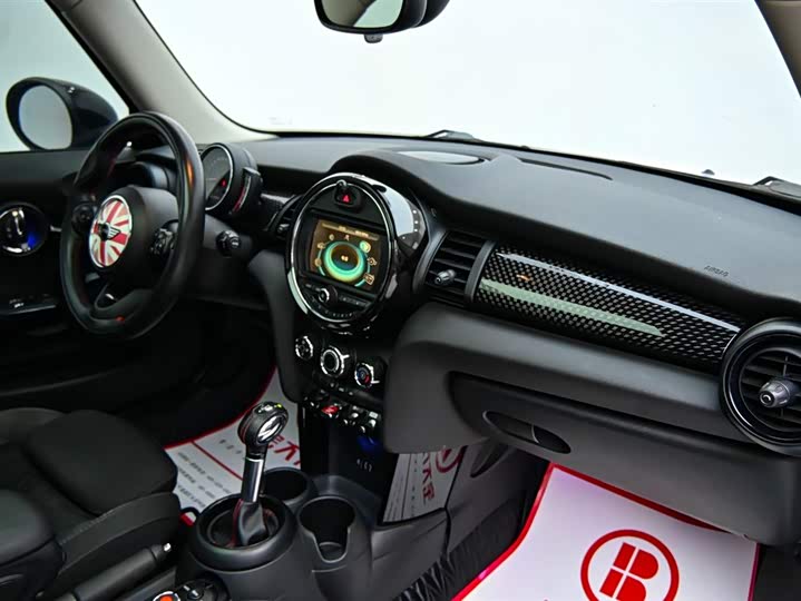 MINI Hatch — фото 15