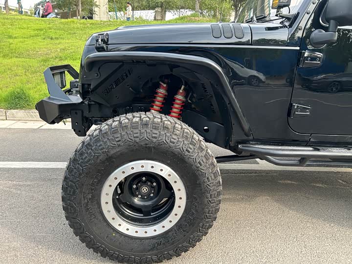Jeep Wrangler — фото 3