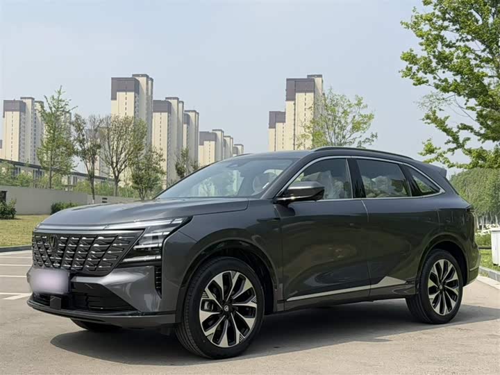 Changan CS75 PLUS 2025 UItra 2.0 T — фото 1