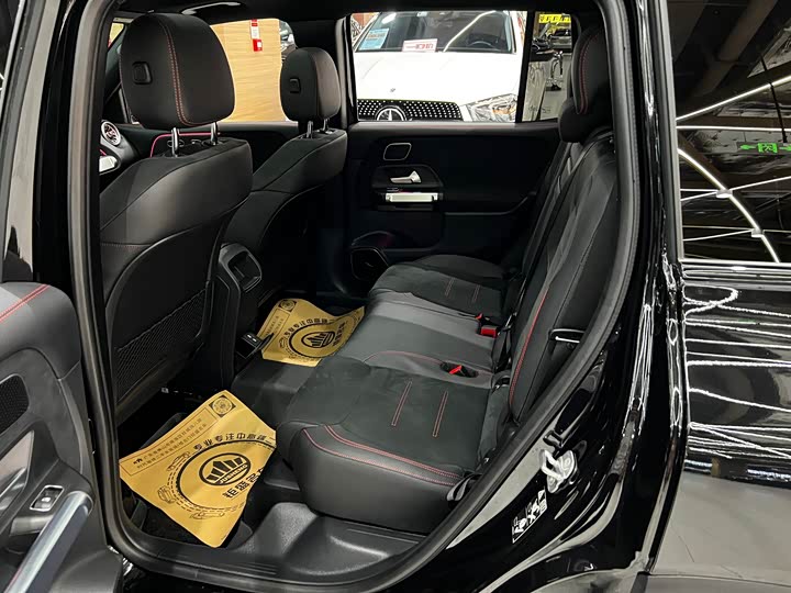 Mercedes-Benz GLB 2024 AMG GLB 35 4 MATIC — фото 11