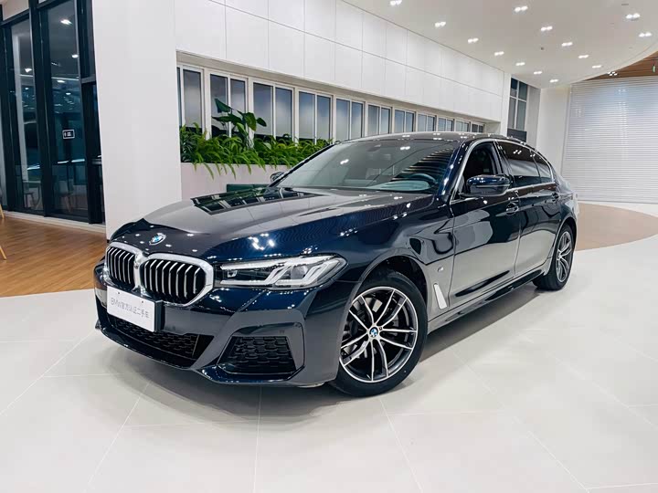 BMW 5-Series 2022 525 Li M — фото 1
