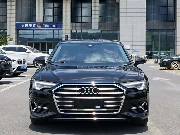Audi A6L 40 TFSI — фото 2