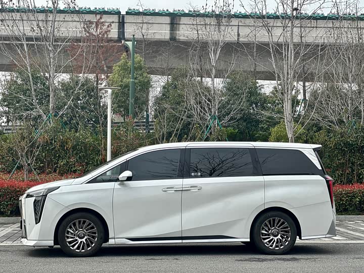 Trumpchi M8 2023 400 T — фото 7