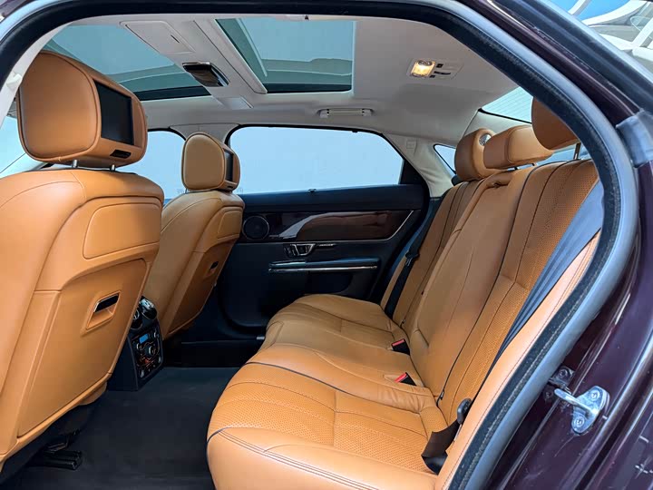 Jaguar XJ 2015 XJL 3.0 SC 4 WD — фото 7