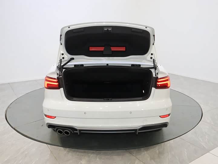 Audi A3 2017 Cabriolet 40 TFSI — фото 11