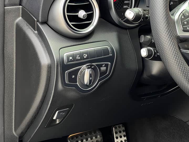 Mercedes-Benz GLC 2017 AMG GLC 43 4 MATIC — фото 21