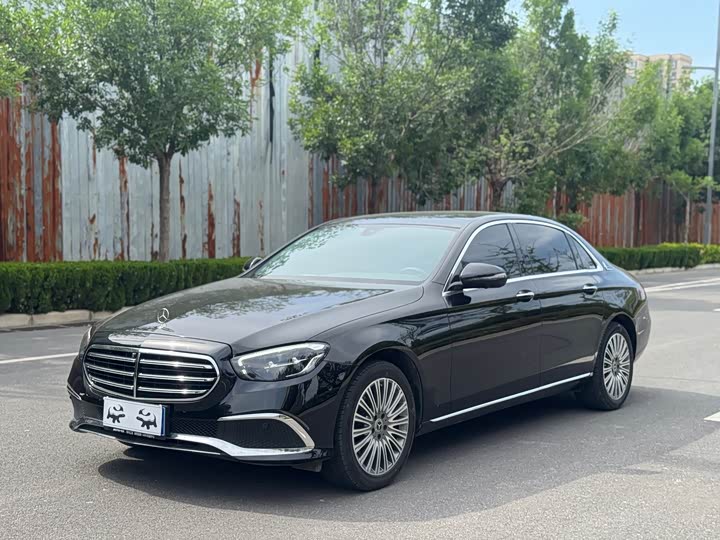 Mercedes-Benz E-Class 2022 E 300 L — фото 1