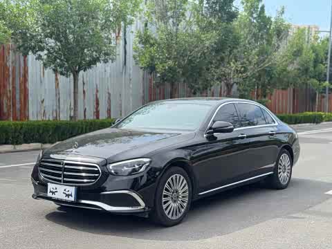 Mercedes-Benz E-Class 2022 E 300 L — фото 18