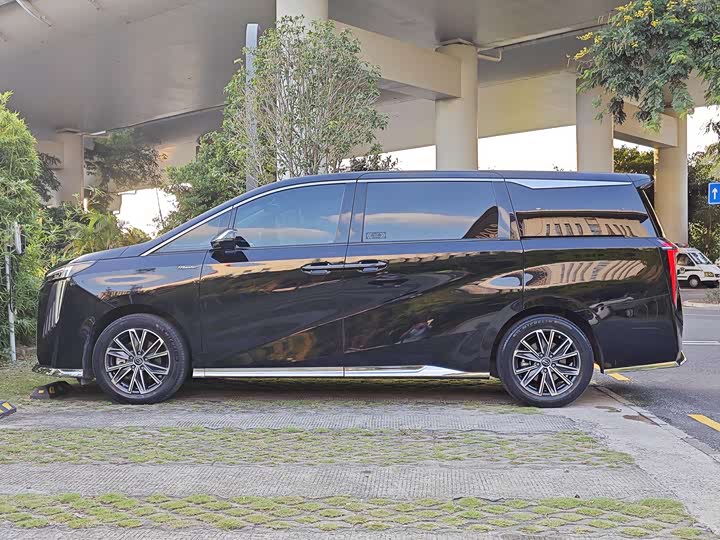 Trumpchi M8 2024 400 T — фото 3