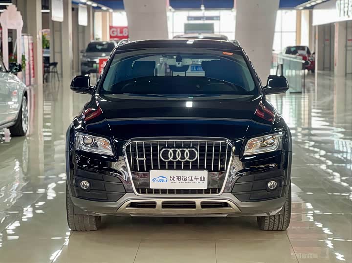 Audi Q5 2017 Plus 40 TFSI — фото 2