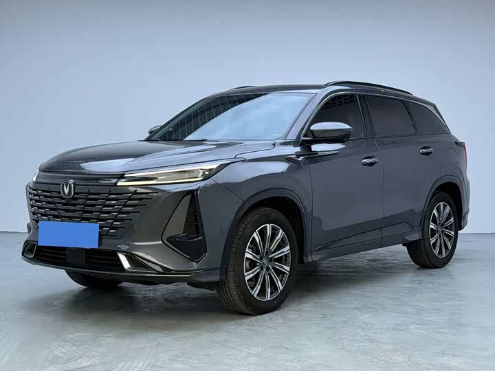 Changan CS75 PLUS 2023 1.5 T ATPremium — фото 1