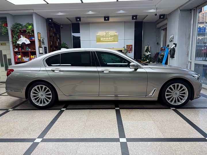 BMW 7-Series 2016 730 Li Leading — фото 4