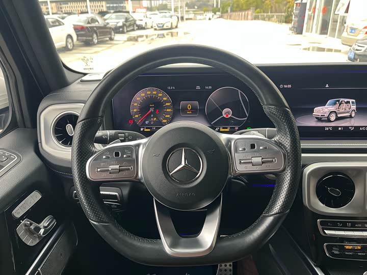 Mercedes-Benz G-Class 2019 G 500 — фото 12