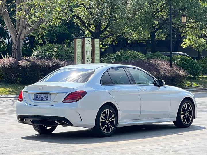 Mercedes-Benz C-Class 2018 C 200 — фото 16