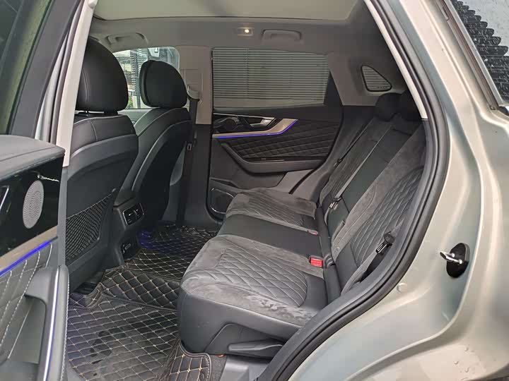 Hongqi HS5 2019 2.0 T 4 WD — фото 6