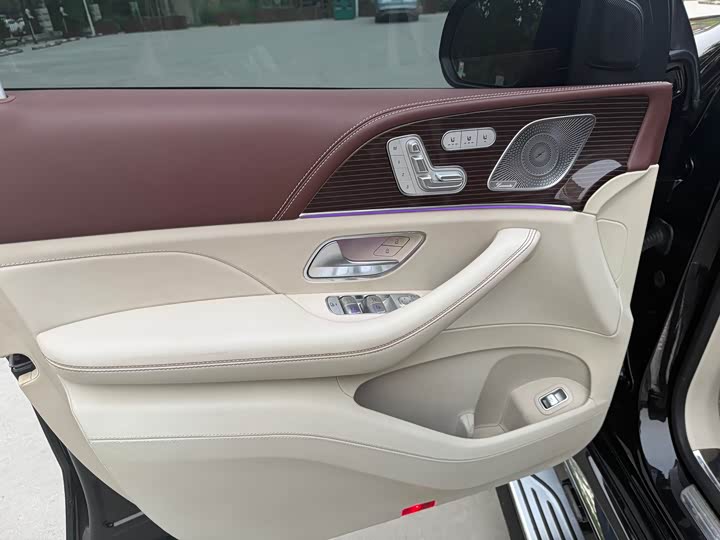 Maybach GLS 2021 GLS 480 4 MATIC — фото 4