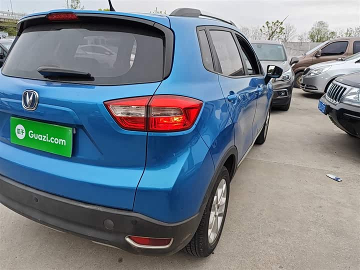 Changan CS15 2016 1.5 L AT — фото 24