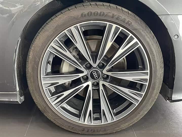 Audi A6L 2022 45 TFSI quattro — фото 17