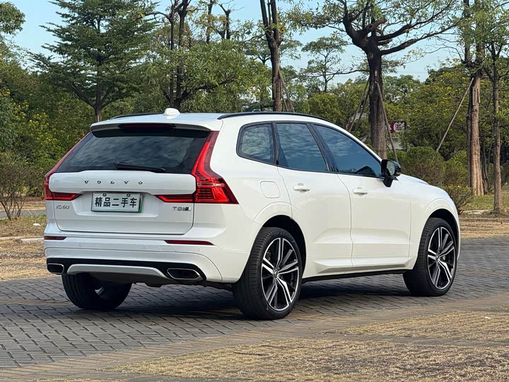Volvo XC60 Hybrid 2020 T 8 E Hybrid — фото 6