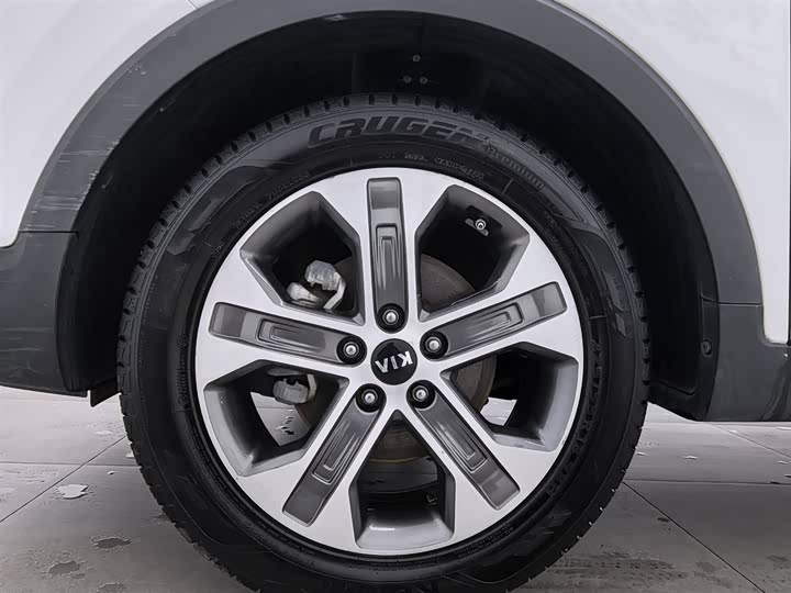 Kia Sportage — фото 17
