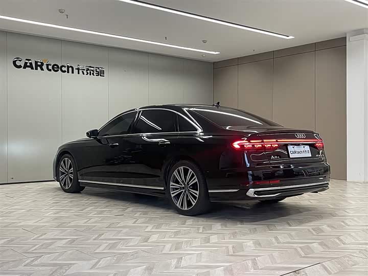 Audi A8 2023 A 8 L 45 TFSI quattro Luxury — фото 7