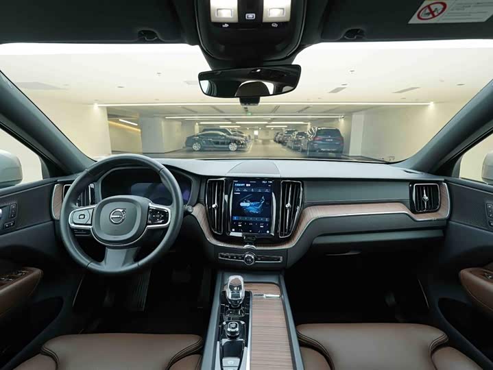 Volvo XC60 Hybrid 2024 T 8 PHEV 4 WD — фото 19