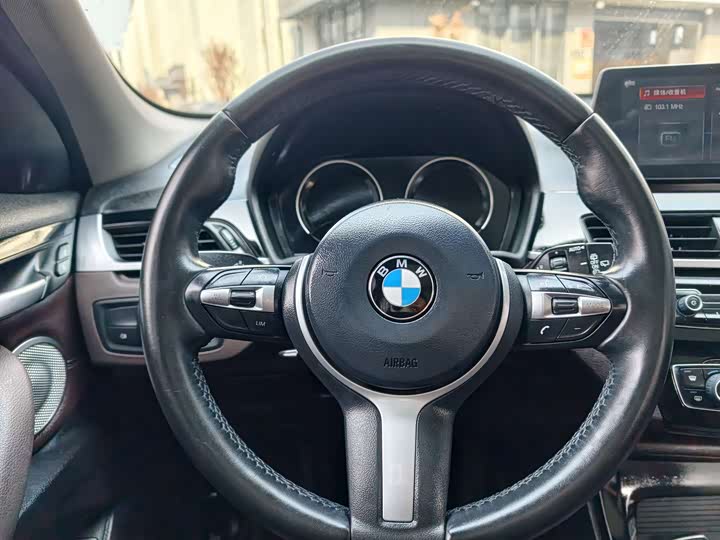 BMW X1 2021 s Drive 25 Li Leading — фото 16