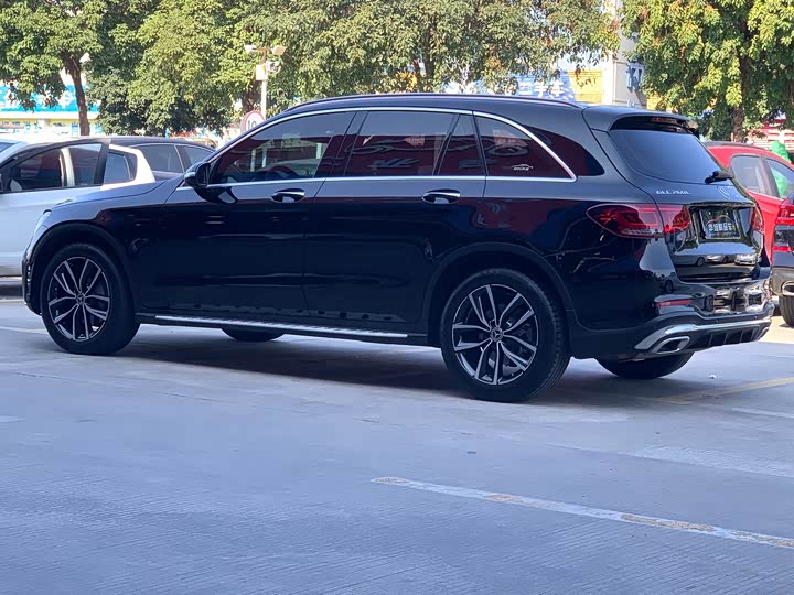 Mercedes-Benz GLC 2020 GLC 260 L 4 MATIC Luxury — фото 4