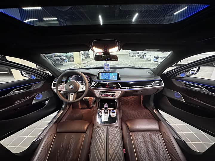 BMW 7-Series 2021 740 Li x Drive — фото 10