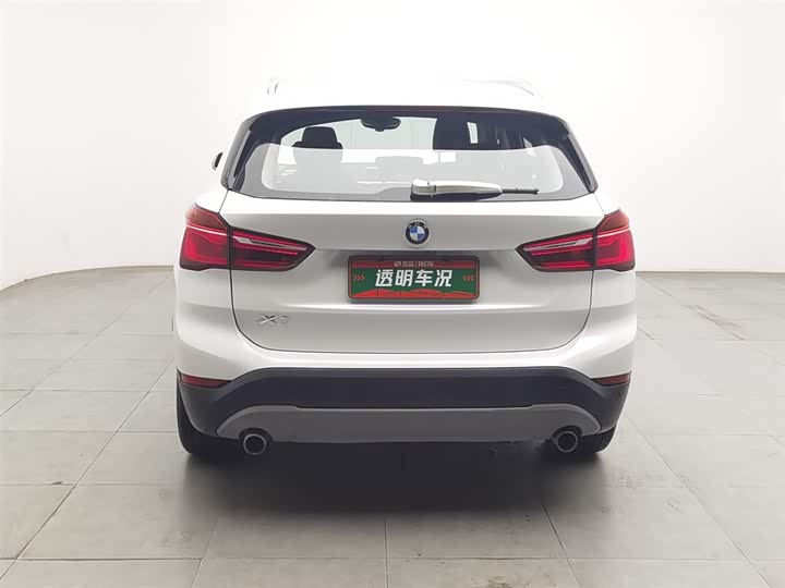 BMW X1 2018 s Drive 20 Li Leading — фото 4