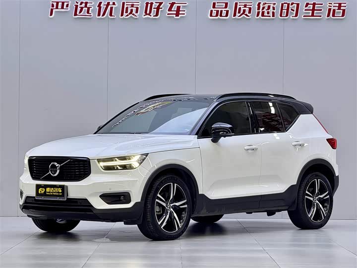 Volvo XC40 2020 T 4 WD — фото 1
