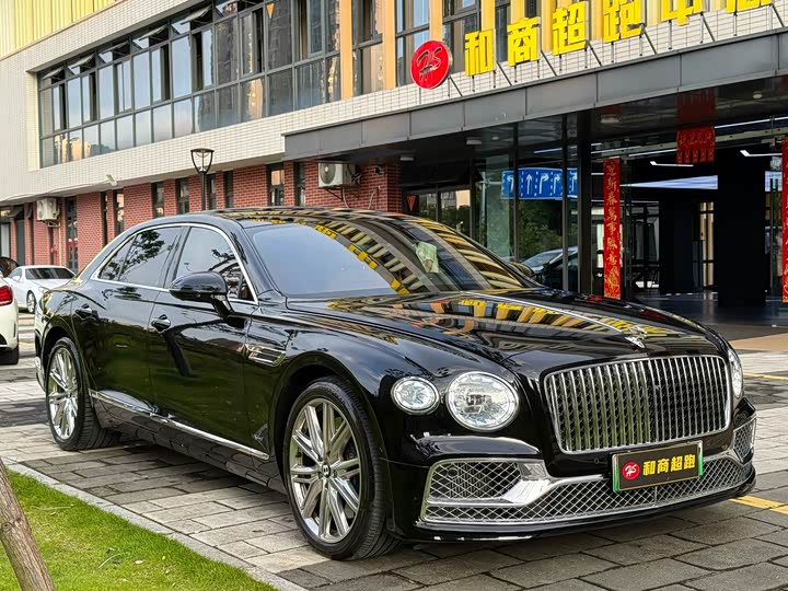 Bentley Flying Spur — фото 3