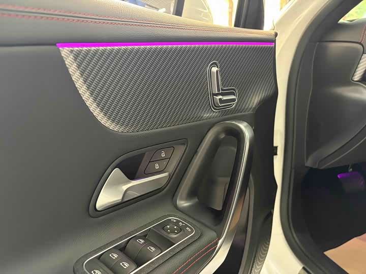 Mercedes-Benz A-Class 2024 A 200 L — фото 14