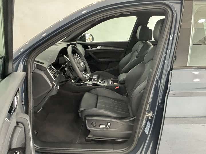 Audi Q5L 2025 45 TFSI — фото 13