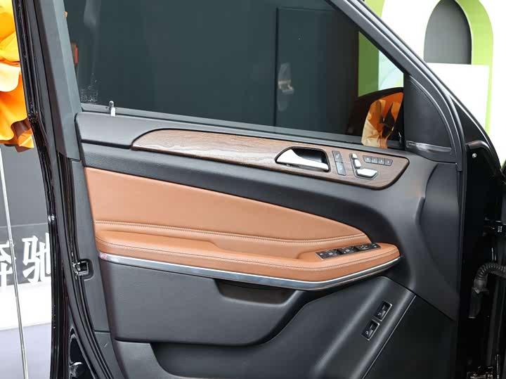 Mercedes-Benz GLS 2016 GLS 500 4 MATIC — фото 12