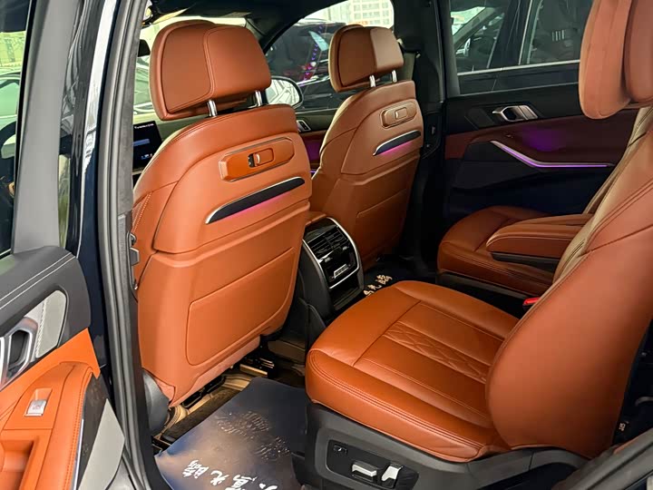 BMW X7 2023 x Drive 40i M — фото 4