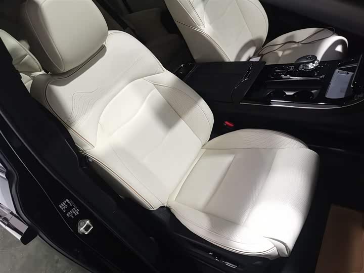 Trumpchi M8 2023 400 T — фото 25