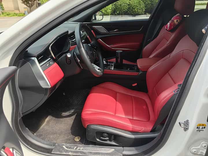 Jaguar XFL 2021 XFL 2.0 T P 250 4 WD — фото 11