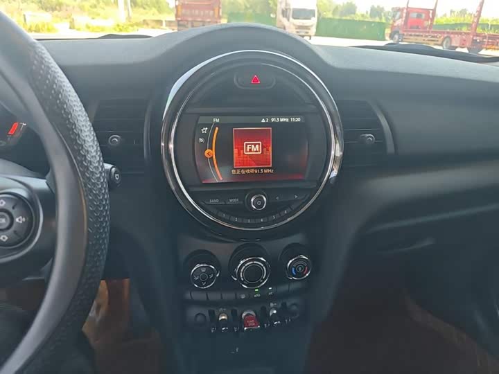 MINI Hatch — фото 13