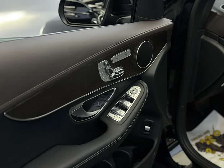 Mercedes-Benz GLC 2022 GLC 300 L 4 MATIC — фото 17
