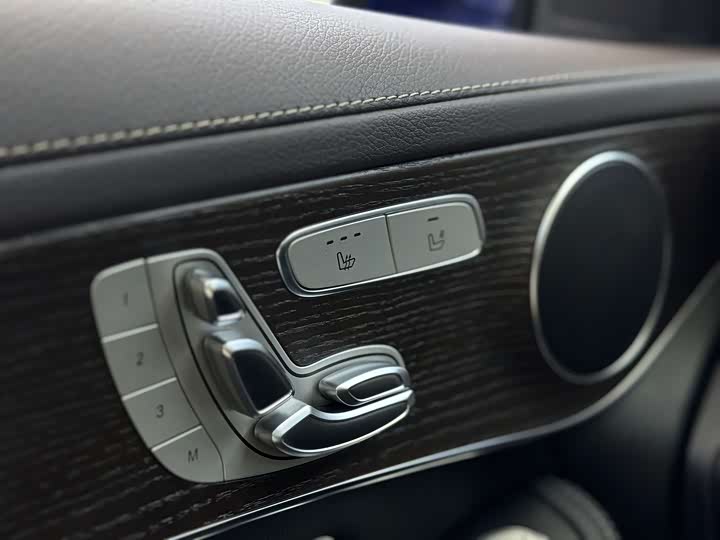 Mercedes-Benz GLC 2022 GLC 300 L 4 MATIC — фото 13