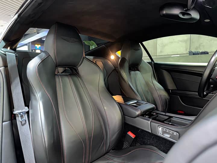 Aston Martin DB 9 2014 6.0 L Carbon Black Coupe — фото 20