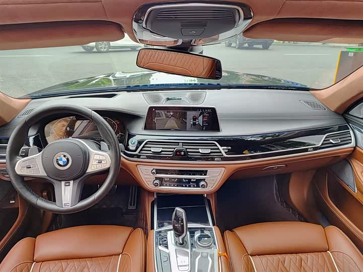BMW 7-Series 2021 740 Li x Drive M — фото 10