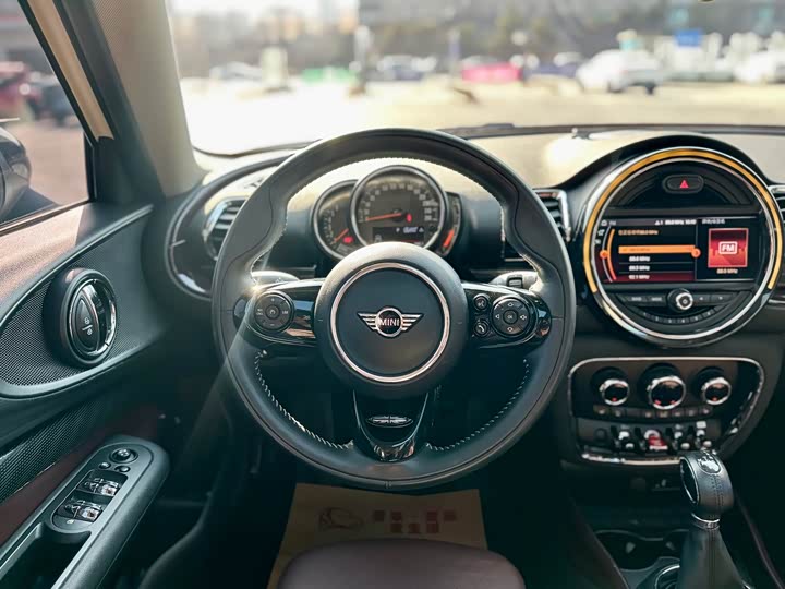 MINI Clubman — фото 9